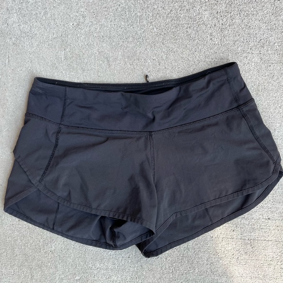 Lululemon shorts - Picture 4 of 4